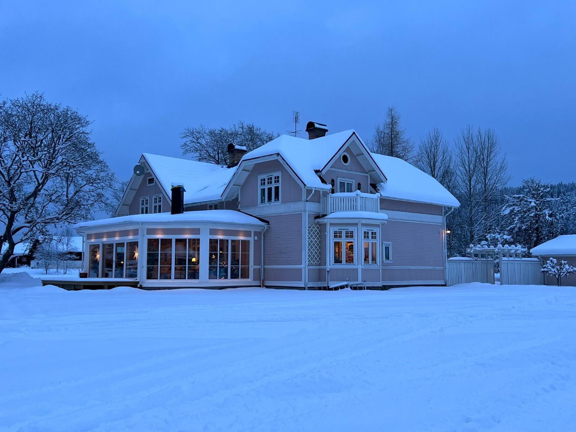 Апартаменты Rosa Huset Osebol Stollet Экстерьер фото